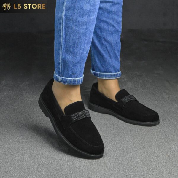 010 suede